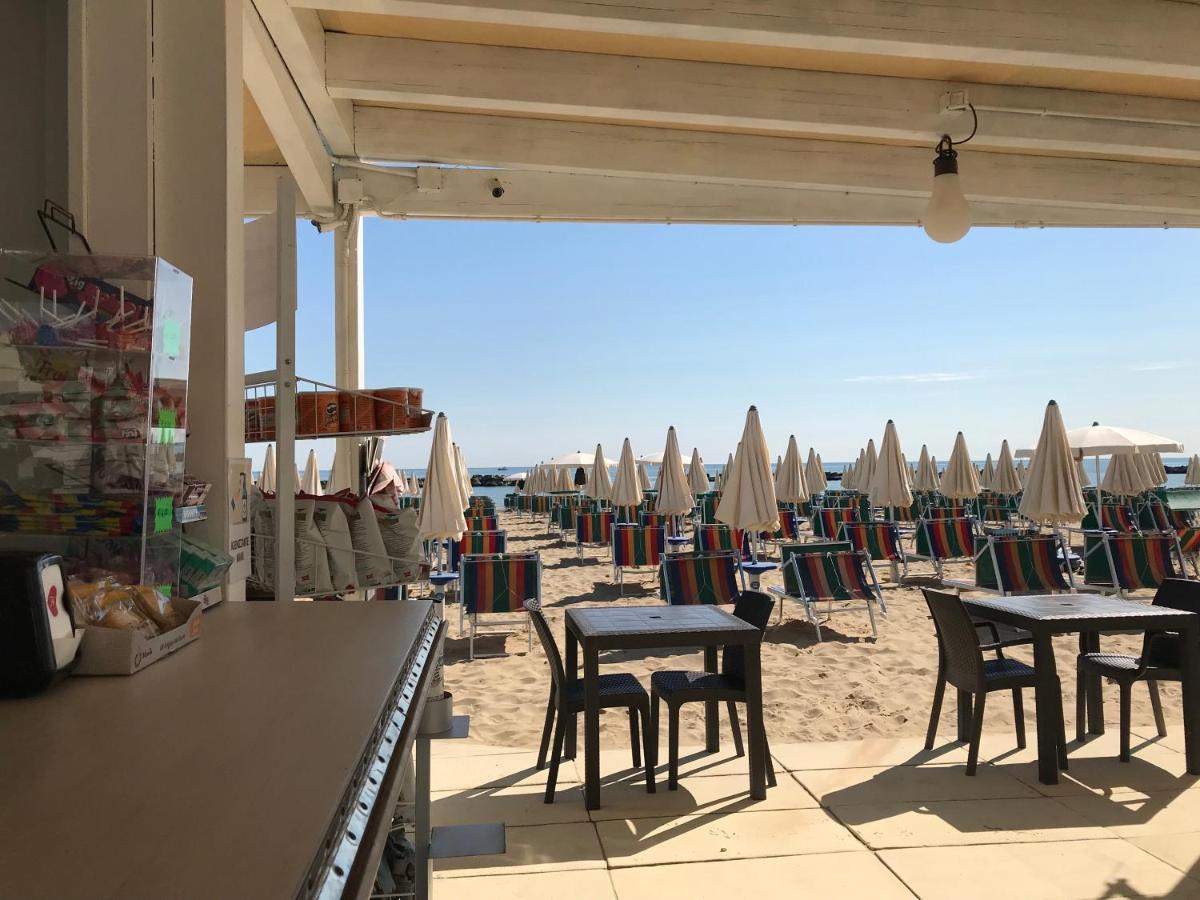 Hotel Flying Pesaro Dış mekan fotoğraf