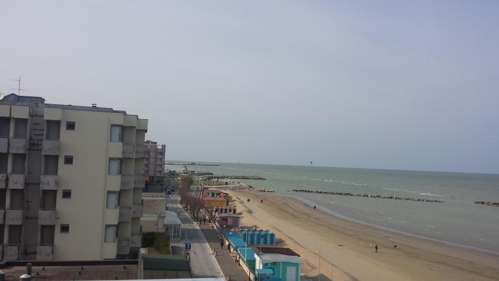 Hotel Flying Pesaro Dış mekan fotoğraf