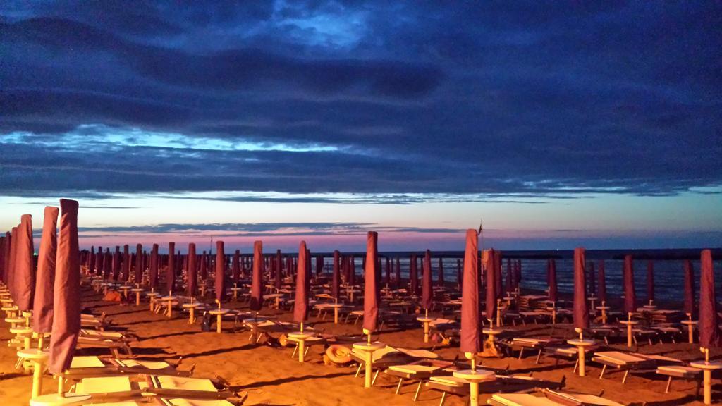 Hotel Flying Pesaro Dış mekan fotoğraf